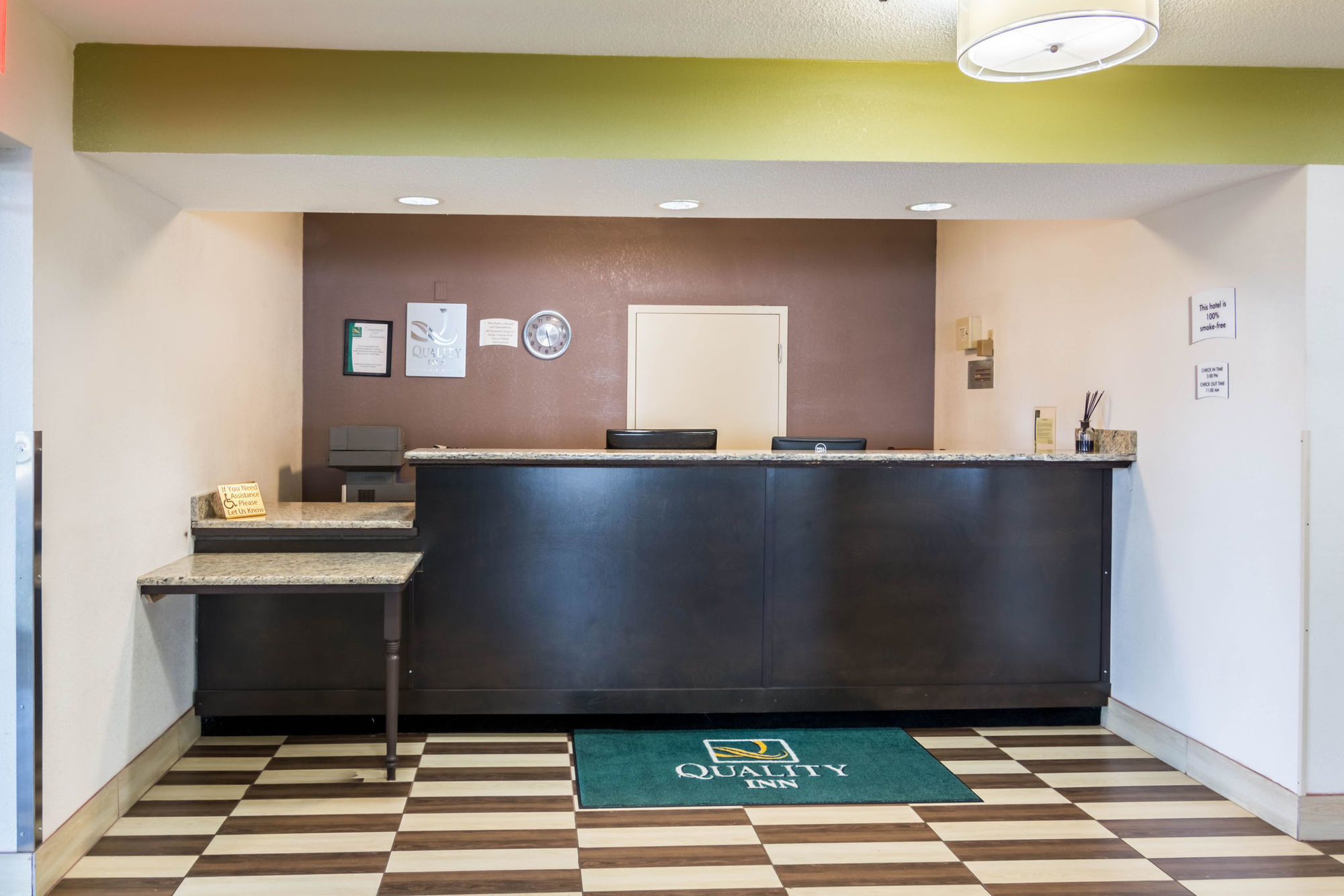 Quality Inn Warsaw Near Rappahannock River Interior photo